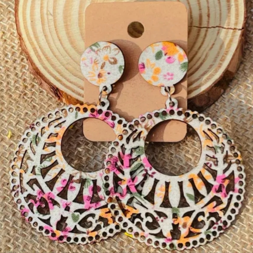 Handcrafted Floral Patterned Dangle Wooden Earrings-(#0118)